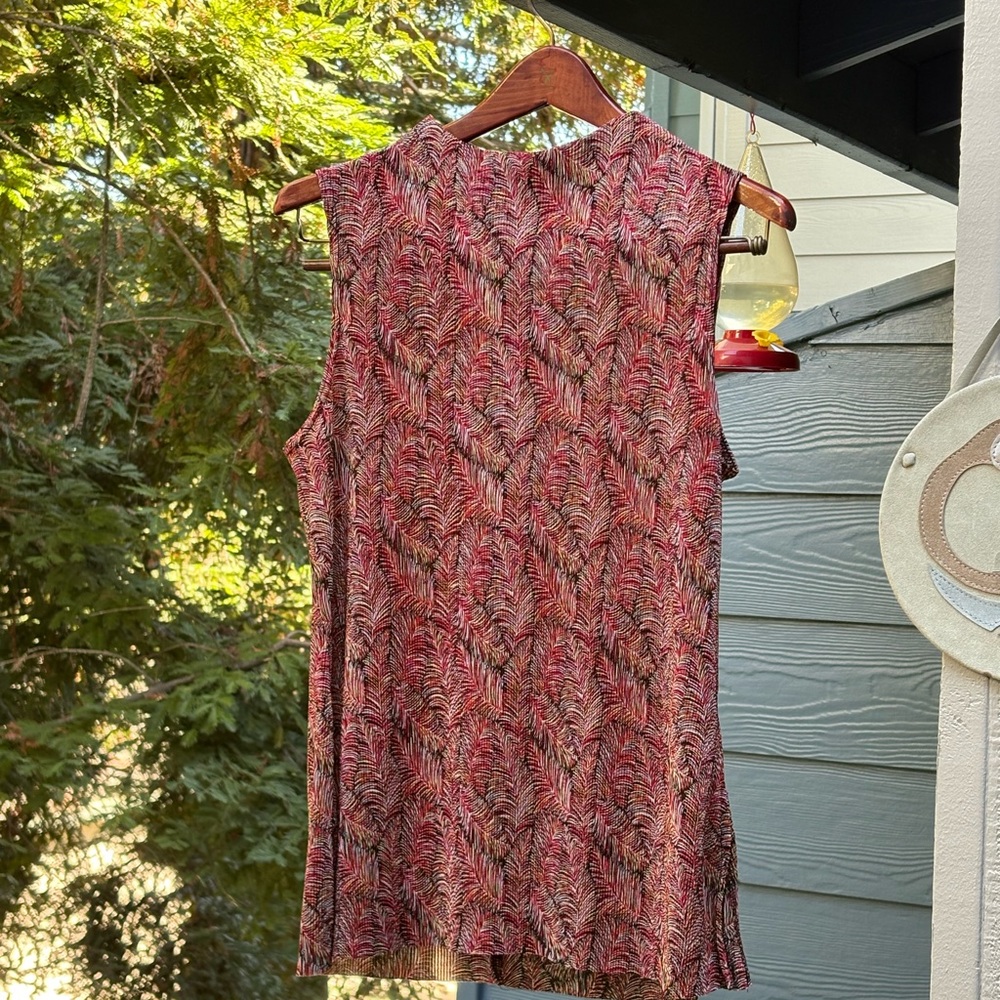 Connected Apparel Multicolor Patterned Plisse Top